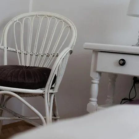 Studio In With Balcony, Wifi 4819-7 Apartament